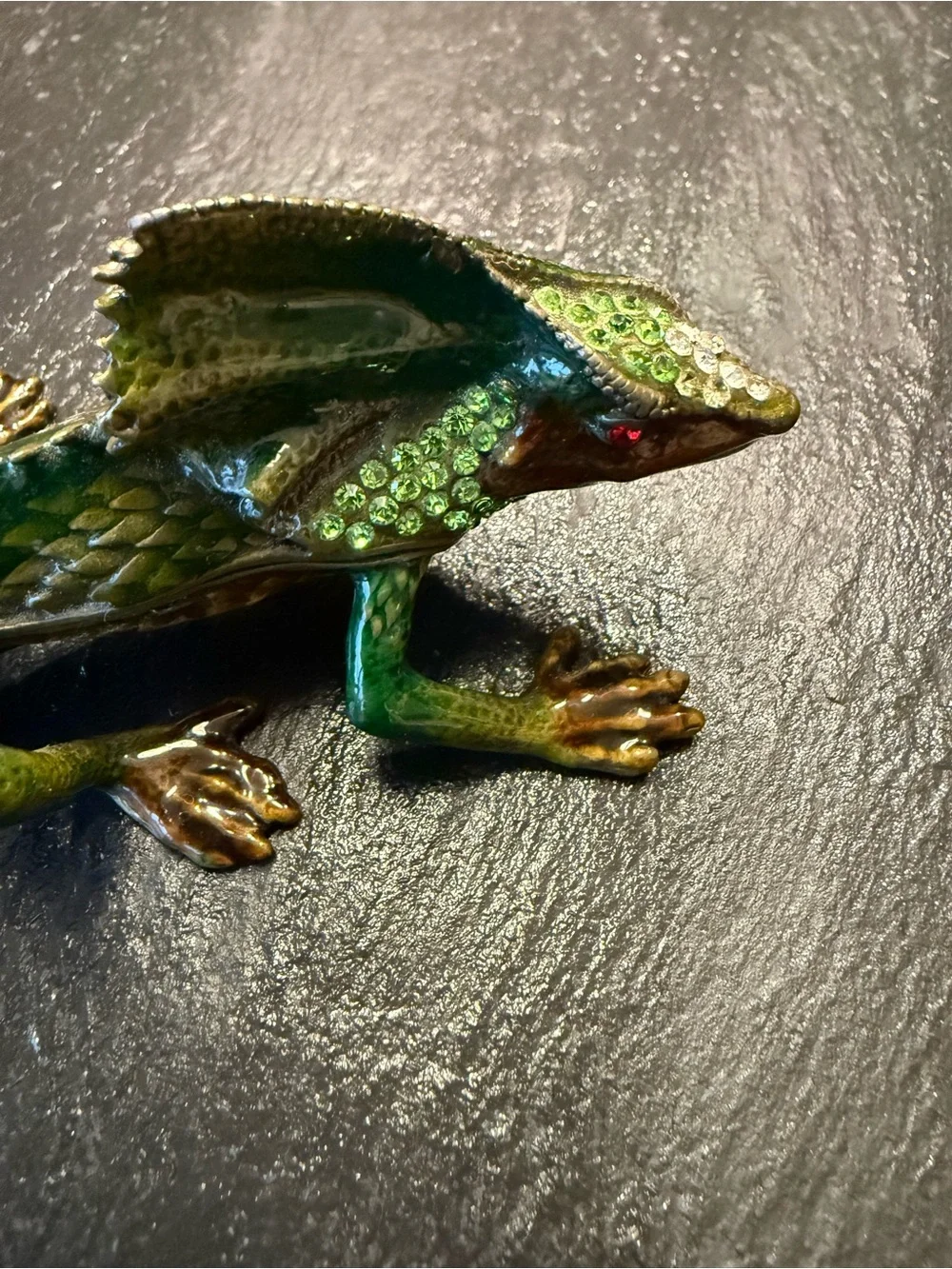 Vntg enamel lizard kimono dragon iguana trinket box crystal jewel magnetic hinge